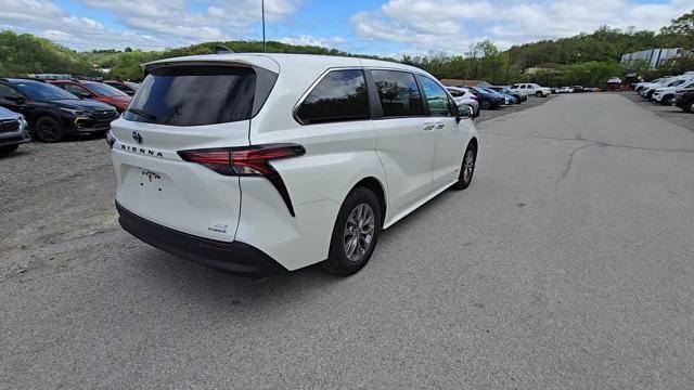 2021 Toyota Sienna Vehicle Photo in Pleasant Hills, PA 15236