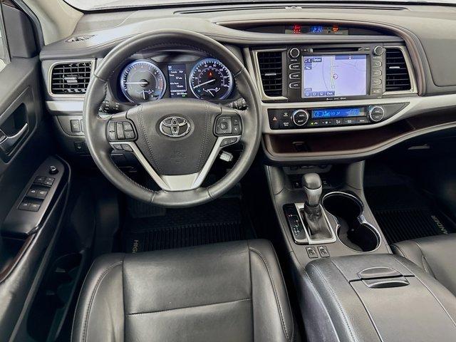 2019 Toyota Highlander Vehicle Photo in Flemington, NJ 08822