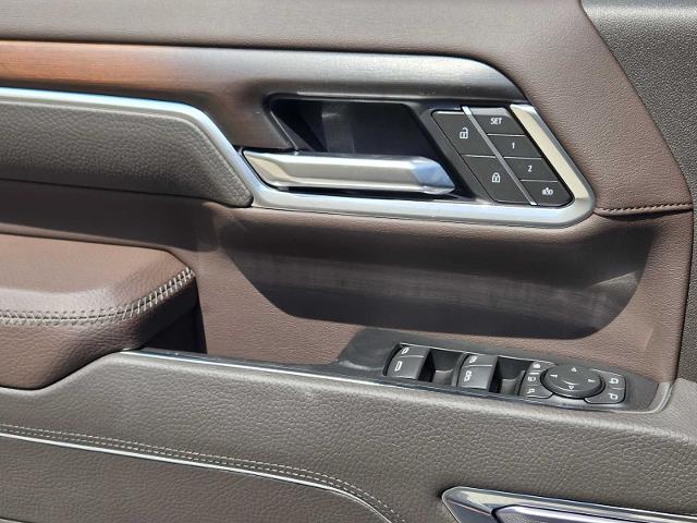 2025 GMC Sierra 2500 HD Vehicle Photo in DALLAS, TX 75209-3016