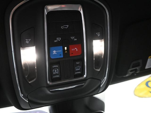 2022 Jeep Grand Cherokee L Vehicle Photo in Cedar Rapids, IA 52402