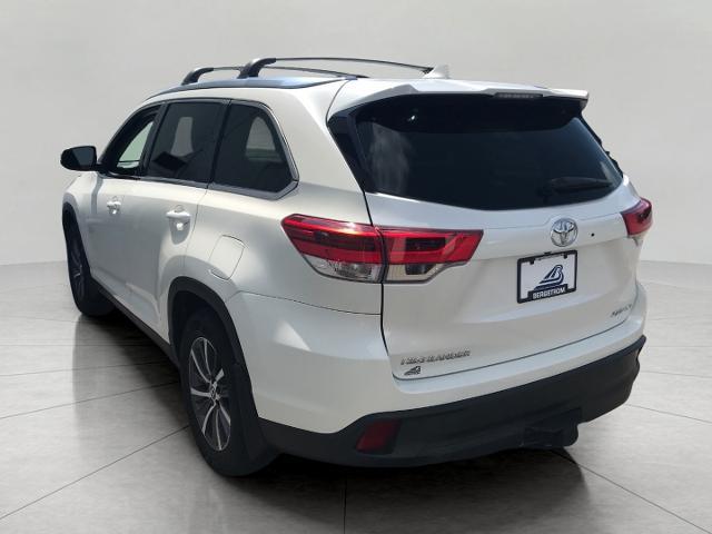 2019 Toyota Highlander Vehicle Photo in GREEN BAY, WI 54303-3330