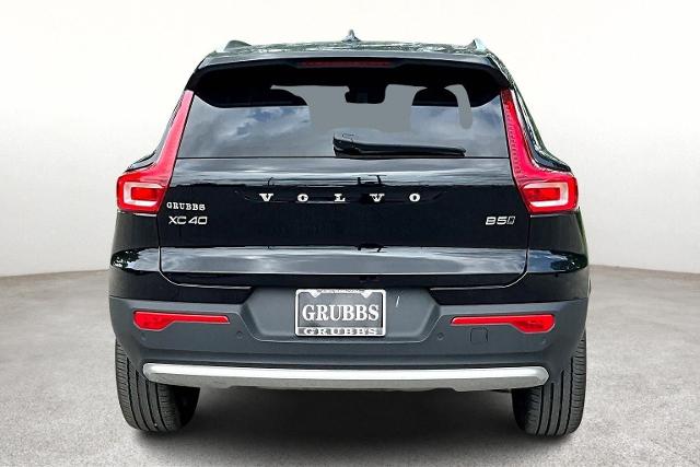 2024 Volvo XC40 Vehicle Photo in Tulsa, OK 74145