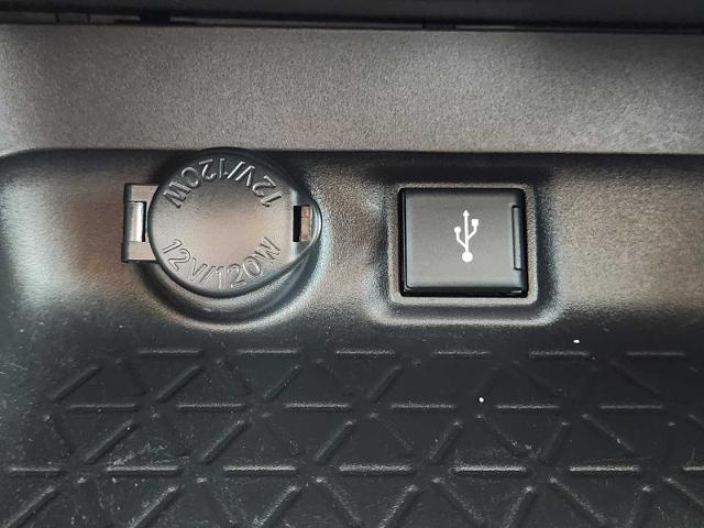 2022 Toyota RAV4 Vehicle Photo in DENTON, TX 76210-9321