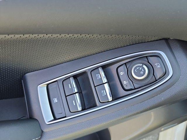 2024 Subaru Ascent Vehicle Photo in Pleasant Hills, PA 15236