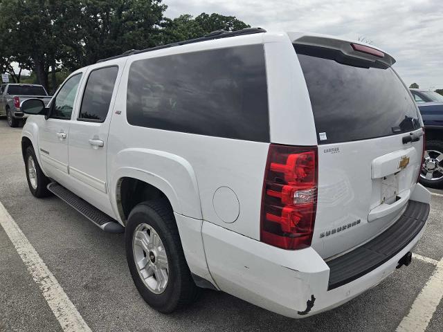 2014 Chevrolet Suburban Vehicle Photo in DENTON, TX 76210-9321
