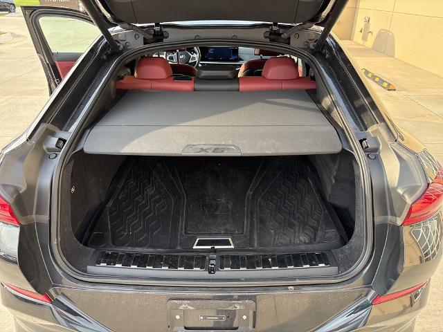 2024 BMW X6 xDrive40i Vehicle Photo in Peoria, IL 61615