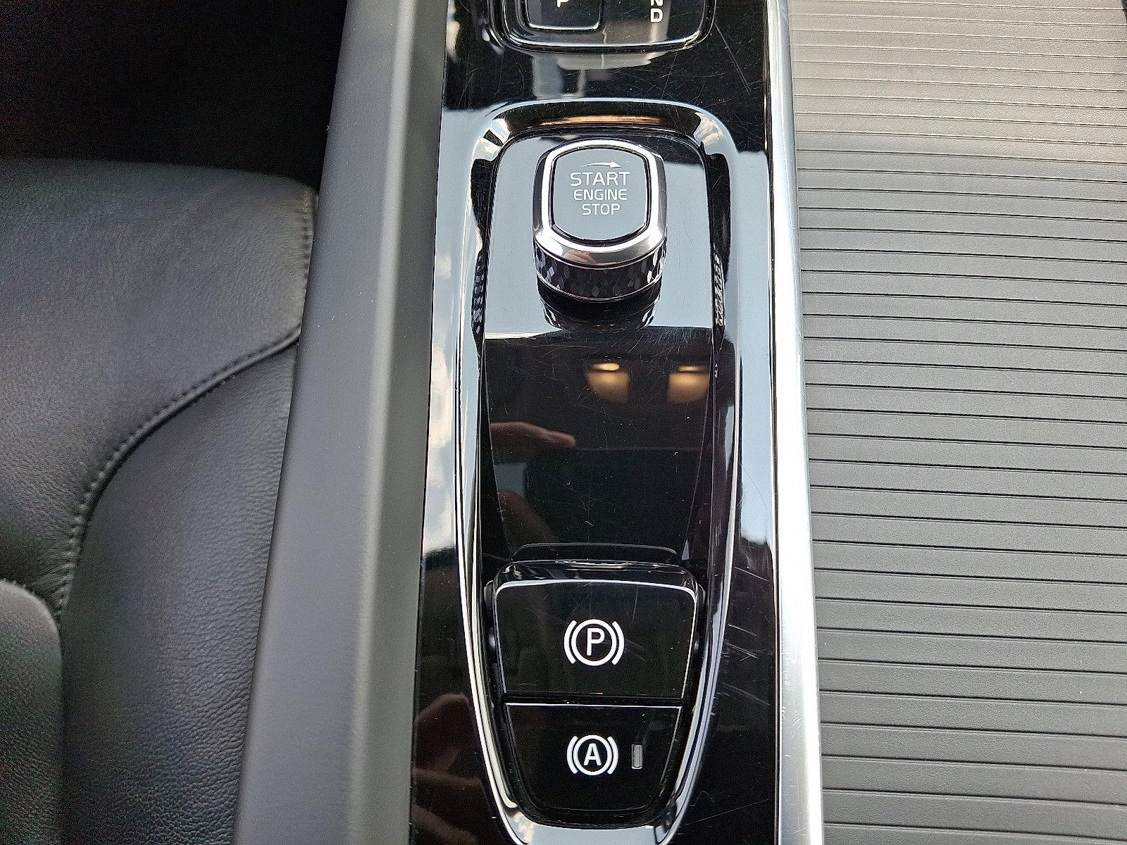 2024 Volvo XC60 Vehicle Photo in Trevose, PA 19053