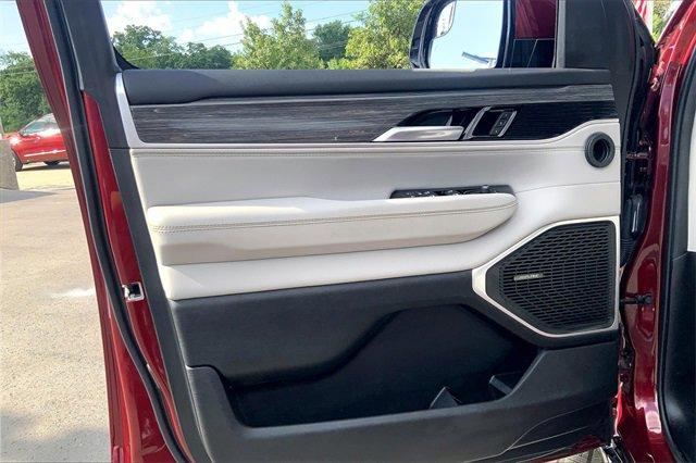 2022 Jeep Wagoneer Vehicle Photo in KANSAS CITY, MO 64114-4502
