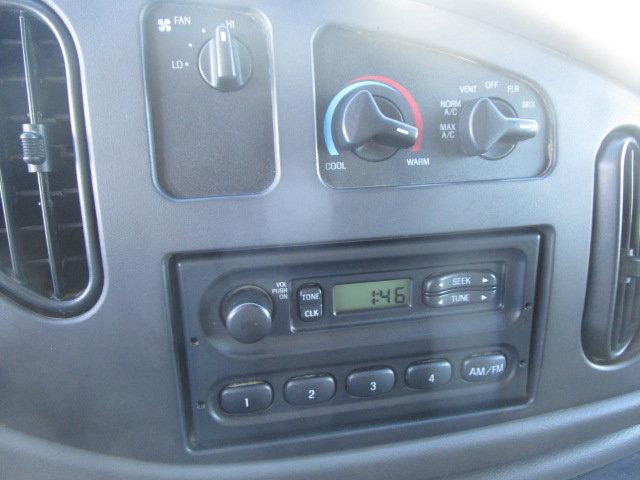 2008 Ford Econoline Cargo Van Vehicle Photo in Cedar Rapids, IA 52402