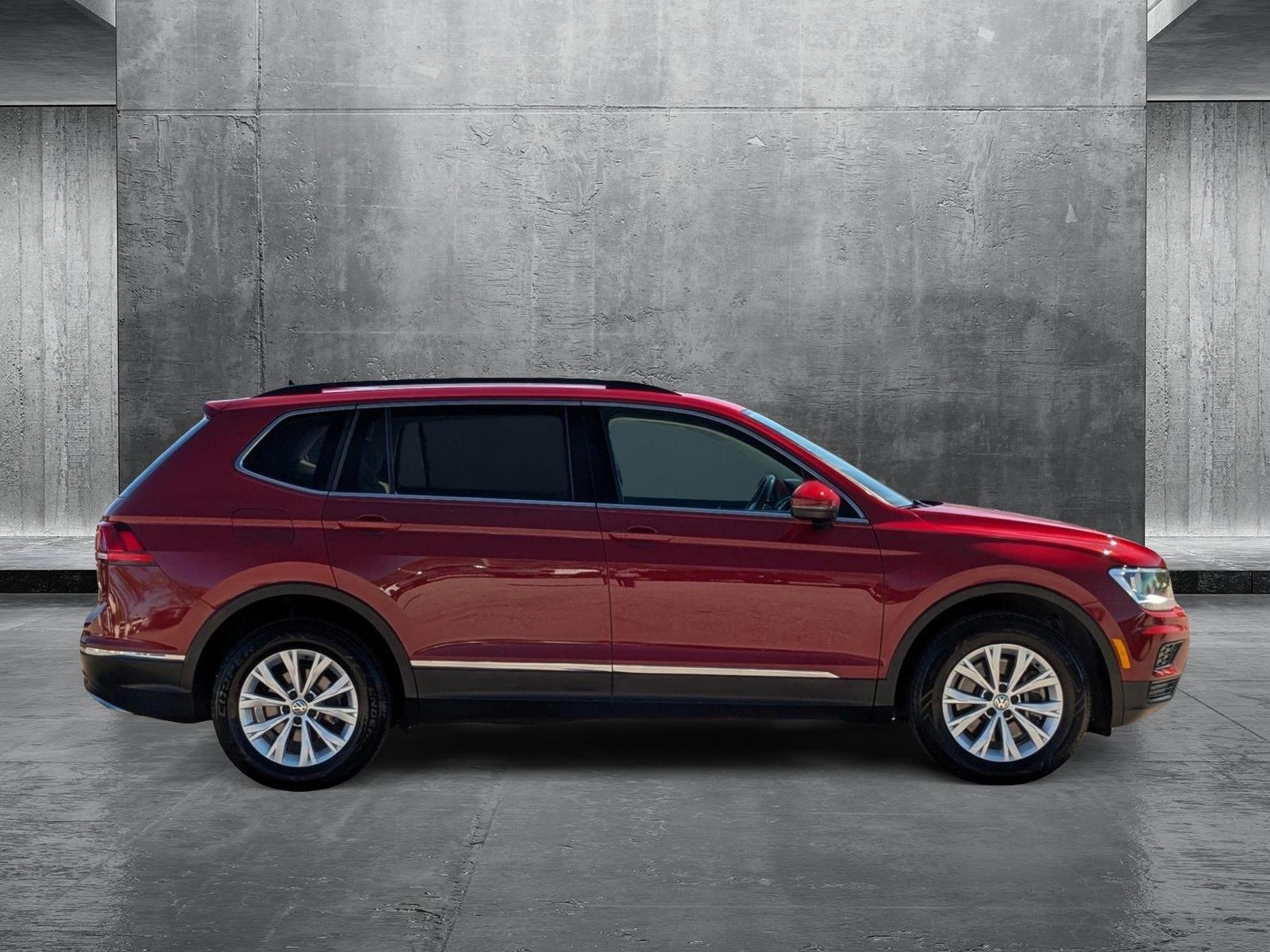 2018 Volkswagen Tiguan Vehicle Photo in St. Petersburg, FL 33713