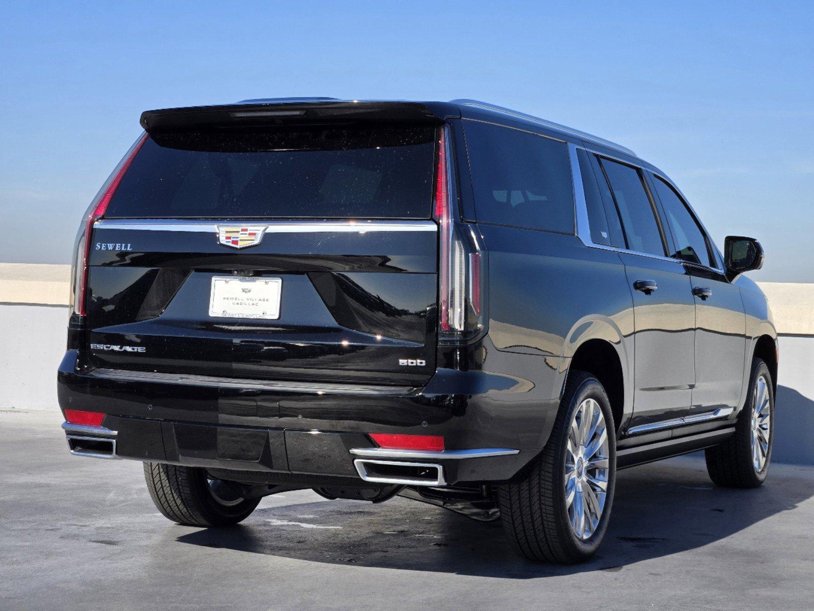 2024 Cadillac Escalade ESV Vehicle Photo in DALLAS, TX 75209-3095