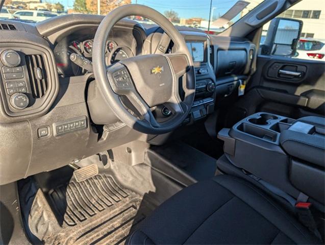 2025 Chevrolet Silverado 3500 HD CC Vehicle Photo in ENGLEWOOD, CO 80113-6708