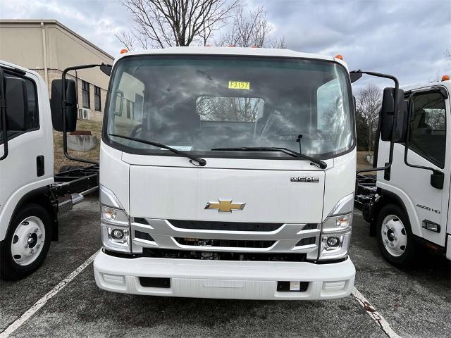 2025 Chevrolet Low Cab Forward 4500 Vehicle Photo in ALCOA, TN 37701-3235