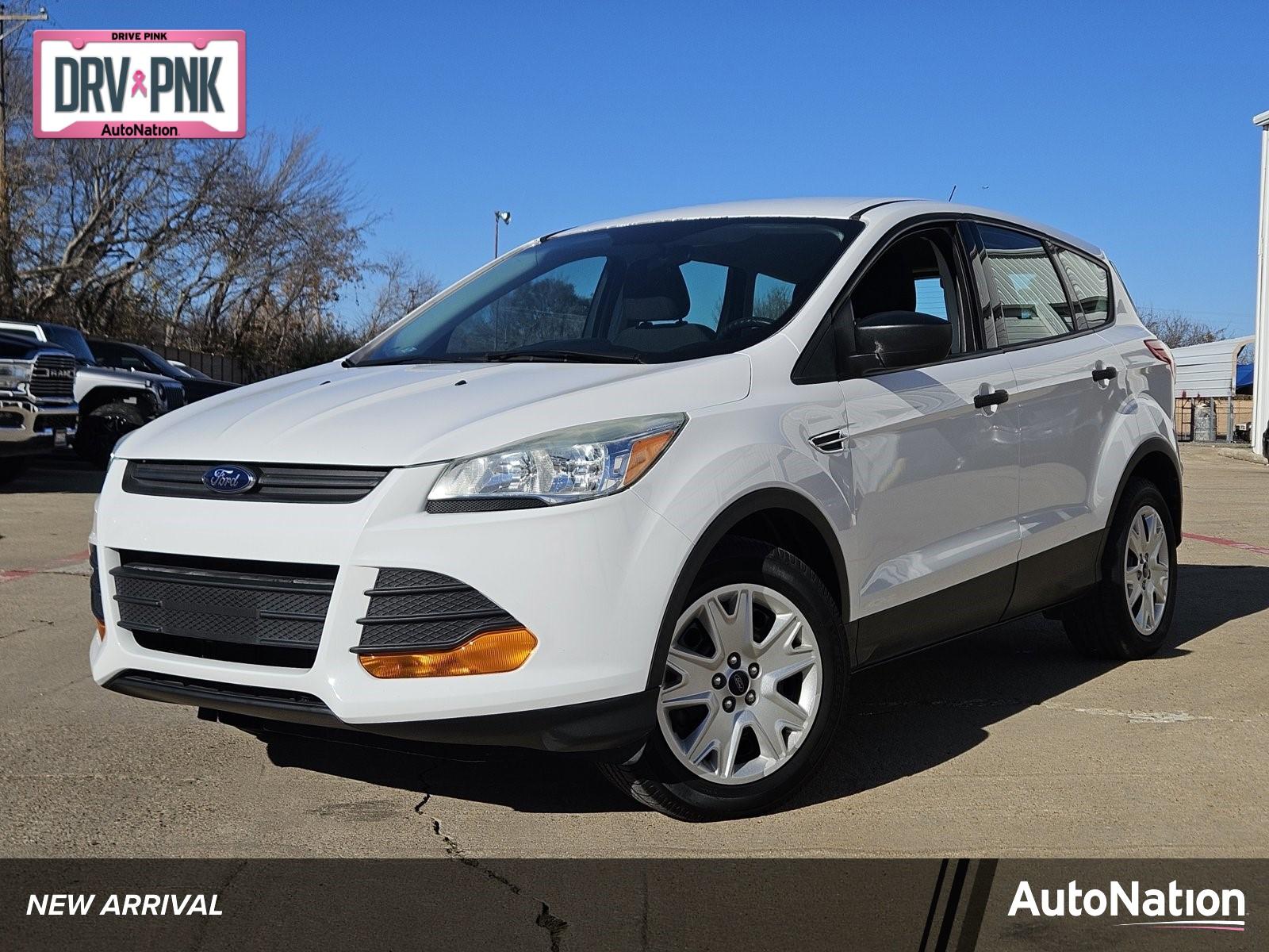 2016 Ford ESCA Vehicle Photo in NORTH RICHLAND HILLS, TX 76180-7199