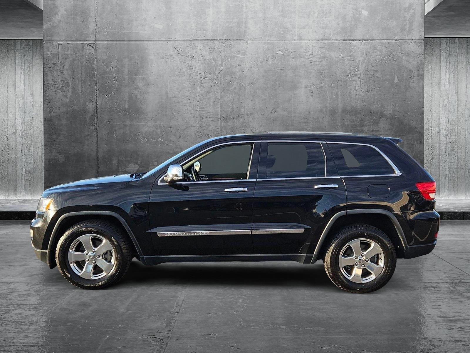 2012 Jeep Grand Cherokee Vehicle Photo in GILBERT, AZ 85297-0446