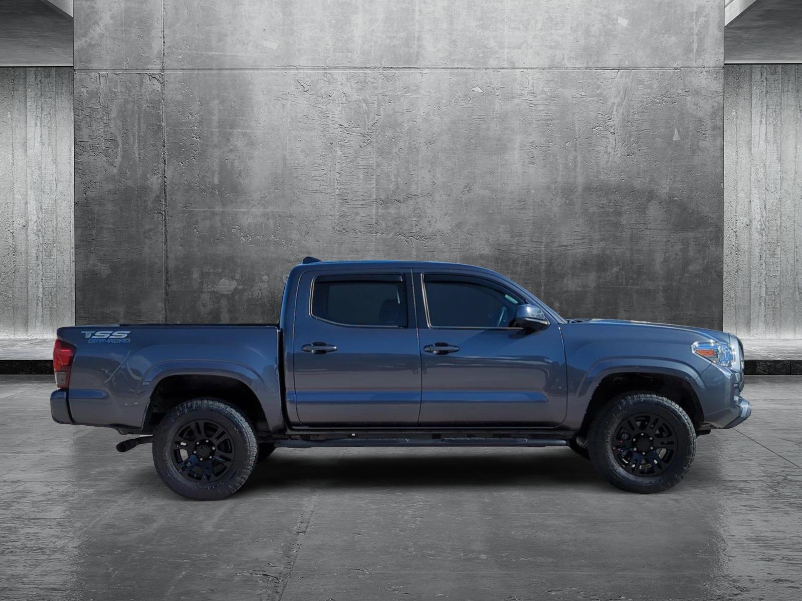 2022 Toyota Tacoma 2WD Vehicle Photo in Ft. Myers, FL 33907