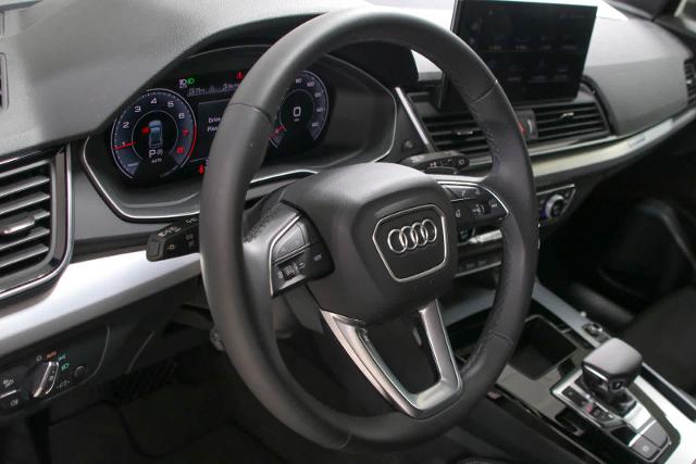 2024 Audi Q5 Vehicle Photo in SUGAR LAND, TX 77478