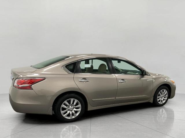 2015 Nissan Altima Vehicle Photo in Appleton, WI 54913