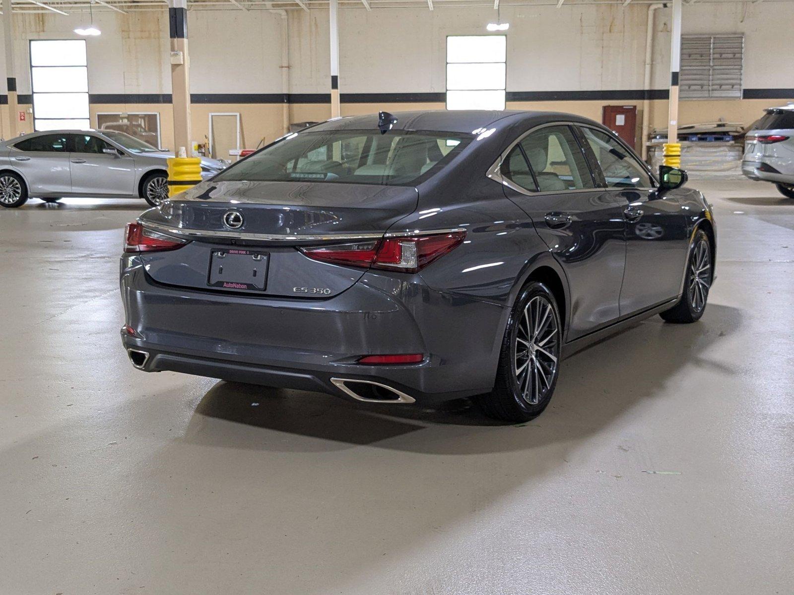 2024 Lexus ES 350 Vehicle Photo in West Palm Beach, FL 33417