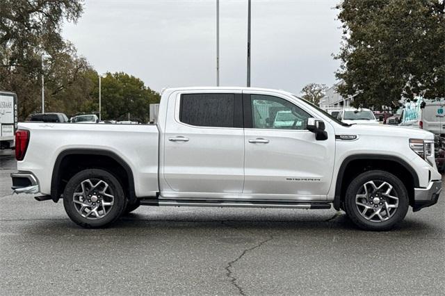 2025 GMC Sierra 1500 Vehicle Photo in ELK GROVE, CA 95757-8703