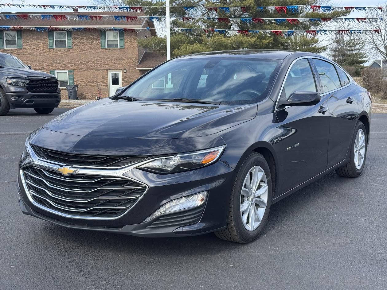 2022 Chevrolet Malibu Vehicle Photo in BOONVILLE, IN 47601-9633