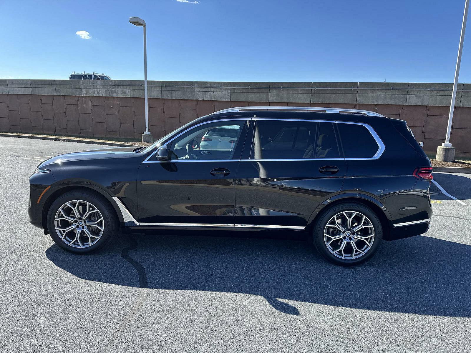 2023 BMW X7 xDrive40i Vehicle Photo in Lancaster, PA 17601