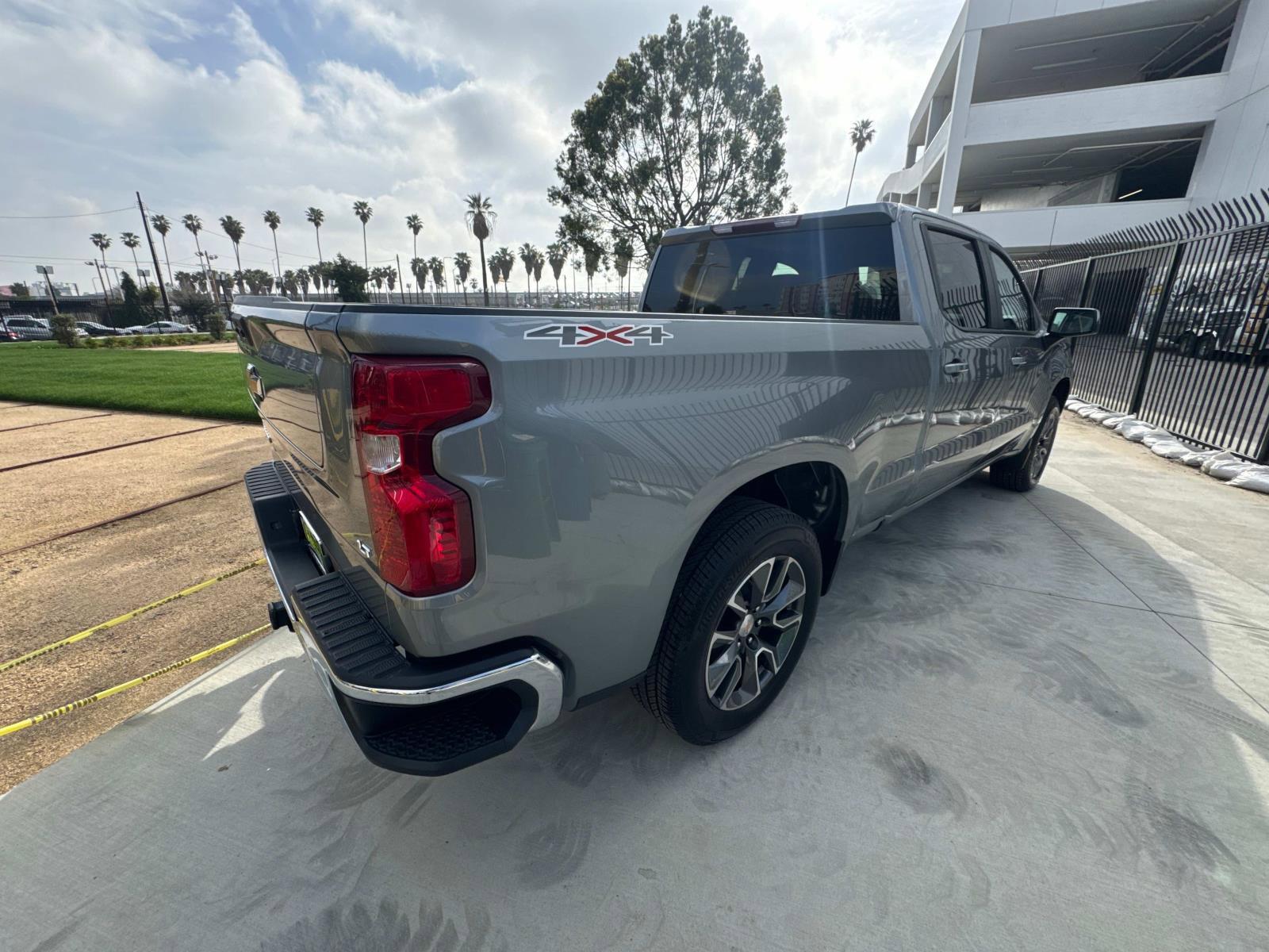 2025 Chevrolet Silverado 1500 Vehicle Photo in LOS ANGELES, CA 90007-3794