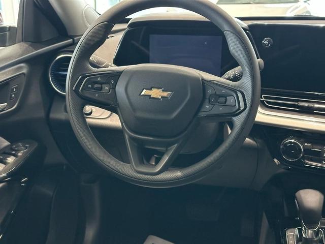 2025 Chevrolet Trax Vehicle Photo in COLUMBIA, MO 65203-3903