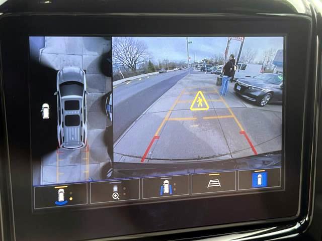2023 Chevrolet Traverse Vehicle Photo in Roslyn, NY 11576