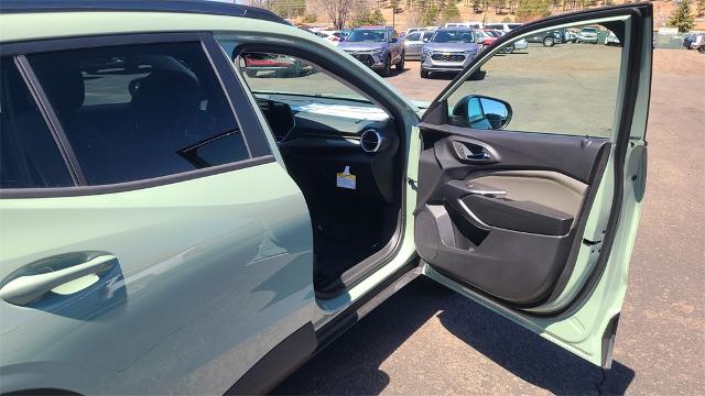 2025 Chevrolet Trax Vehicle Photo in FLAGSTAFF, AZ 86001-6214