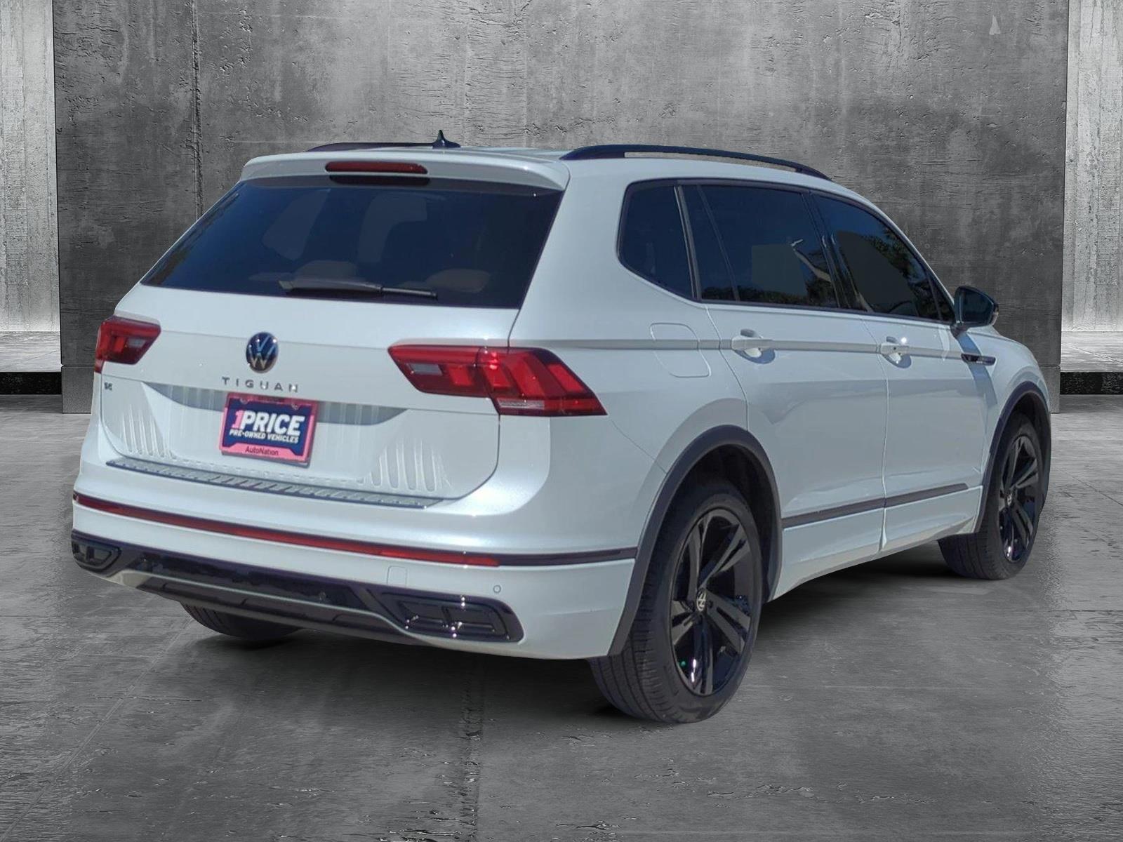 2024 Volkswagen Tiguan Vehicle Photo in Pembroke Pines, FL 33027
