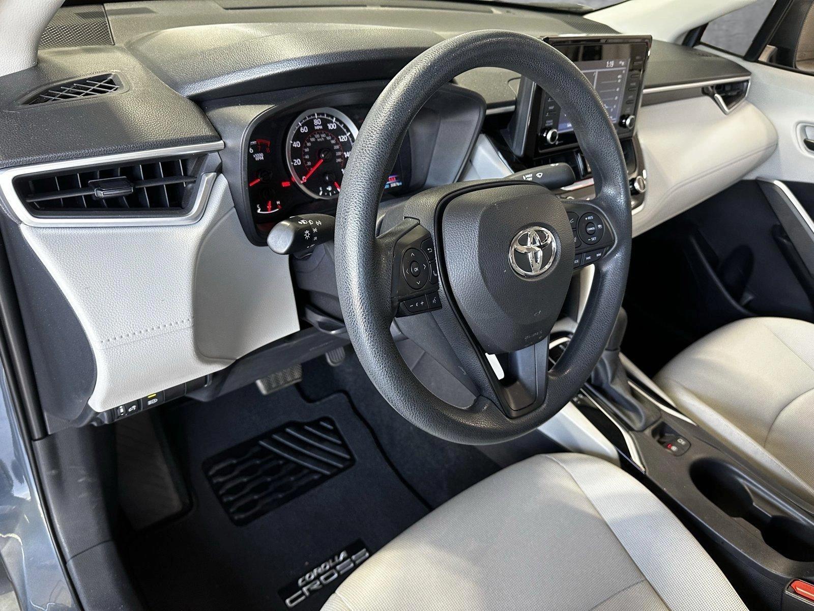 2022 Toyota Corolla Cross Vehicle Photo in Hollywood, FL 33021