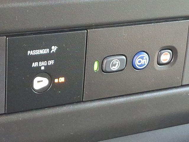 2023 GMC Savana Passenger 3500 Vehicle Photo in DANBURY, CT 06810-5034