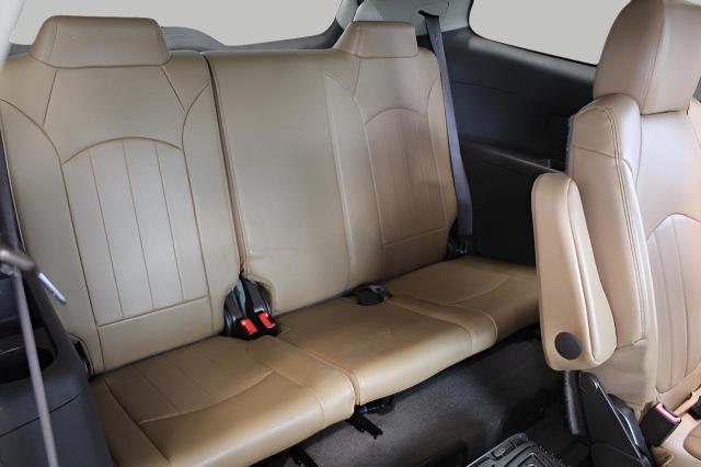 2016 Buick Enclave Vehicle Photo in Green Bay, WI 54304