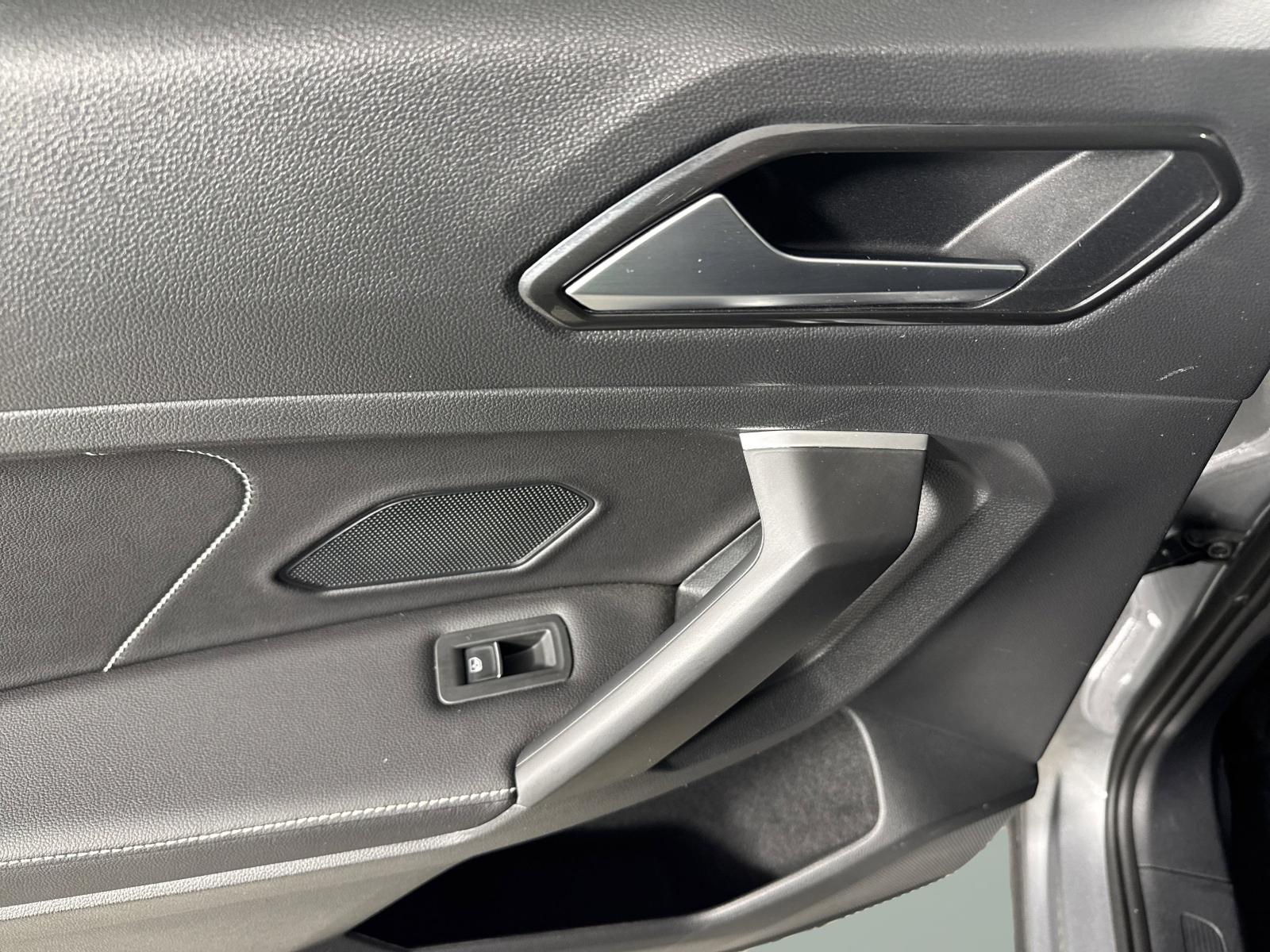 2024 Volkswagen Tiguan Vehicle Photo in Georgetown, TX 78626