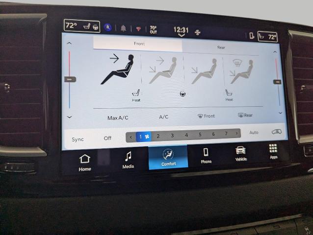 2025 Chrysler Voyager Vehicle Photo in Oshkosh, WI 54901