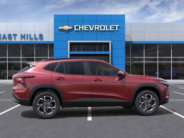 2025 Chevrolet Trax Vehicle Photo in Roslyn, NY 11576