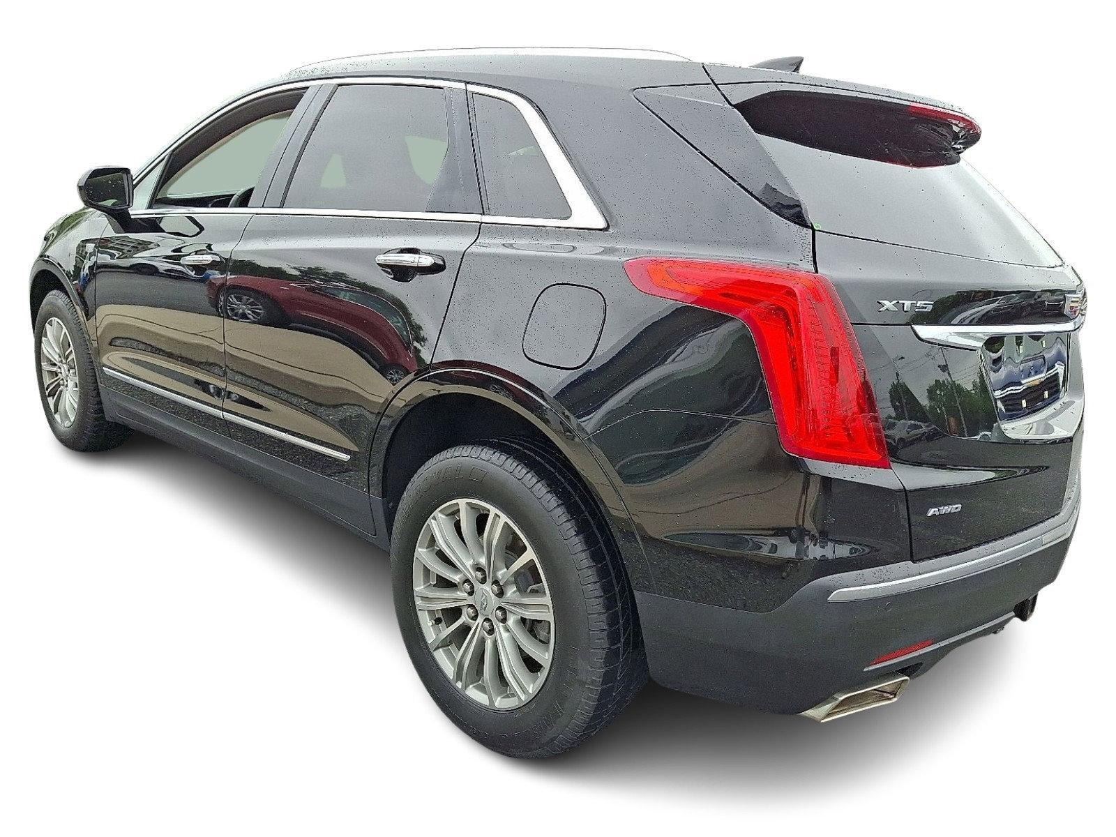 2017 Cadillac XT5 Vehicle Photo in BETHLEHEM, PA 18017-9401
