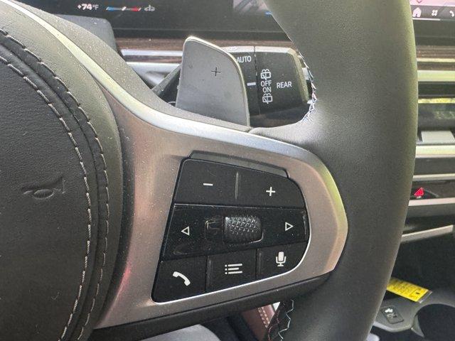 2025 BMW X5 M60i Vehicle Photo in LEOMINSTER, MA 01453-2952