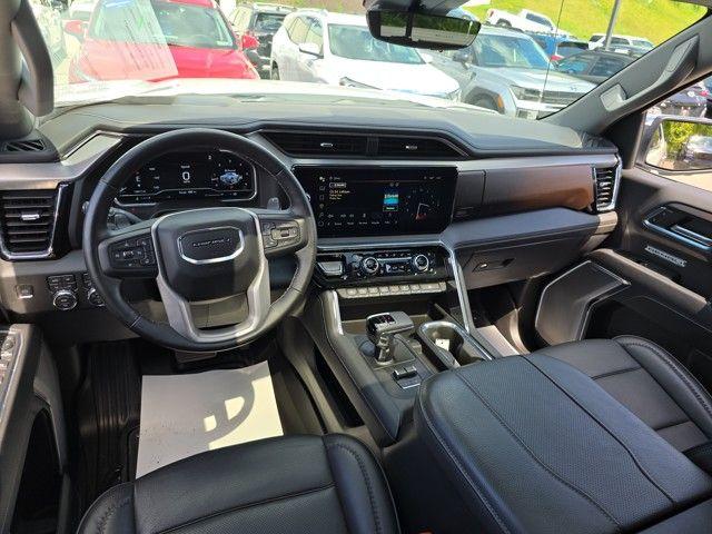 2024 GMC Sierra 1500 Vehicle Photo in Pleasant Hills, PA 15236