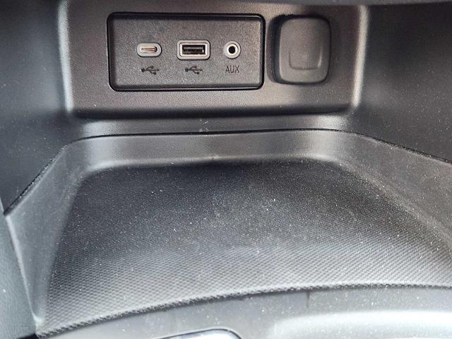 2022 Chevrolet Equinox Vehicle Photo in DENTON, TX 76210-9321