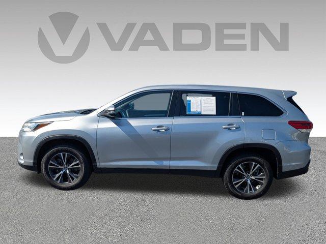 2019 Toyota Highlander Vehicle Photo in BRUNSWICK, GA 31525-1881