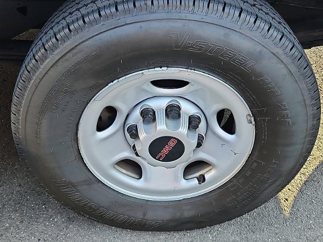2023 GMC Savana Cargo 2500 Vehicle Photo in TREVOSE, PA 19053-4984