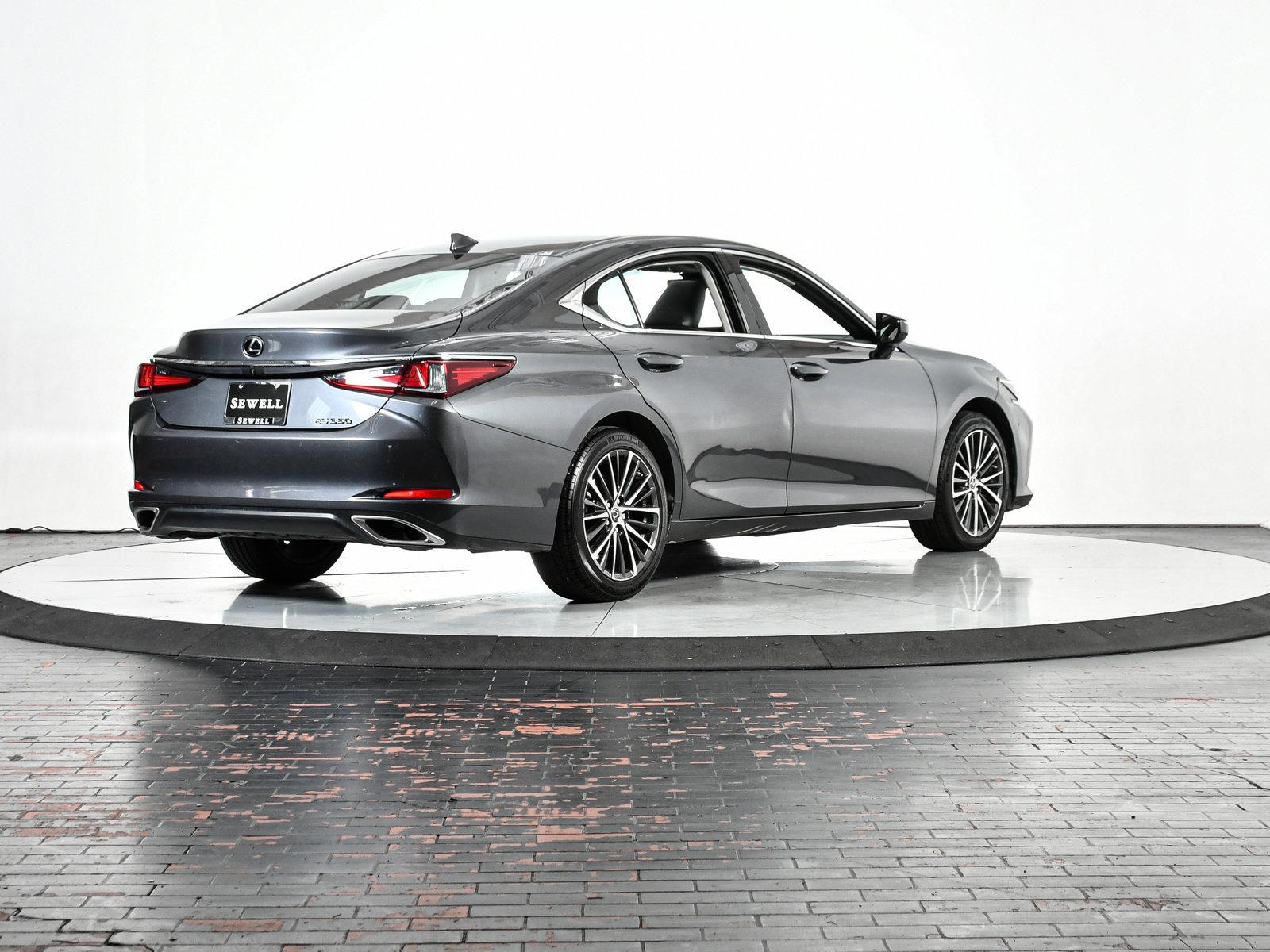 2022 Lexus ES 350 Vehicle Photo in DALLAS, TX 75235