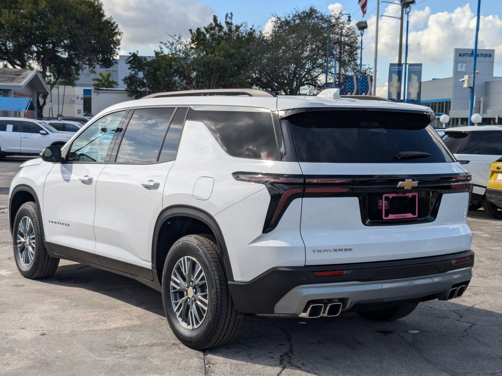 2025 Chevrolet Traverse Vehicle Photo in MIAMI, FL 33134-2699