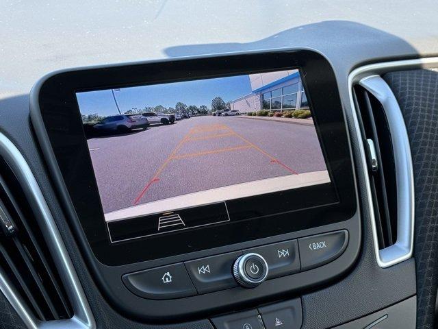 2025 Chevrolet Malibu Vehicle Photo in NEWBERG, OR 97132-1927