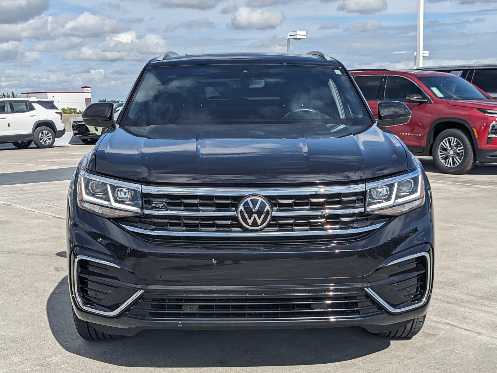 2022 Volkswagen Atlas Cross Sport Vehicle Photo in MIAMI, FL 33172-3015