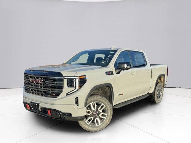 2025 GMC Sierra 1500 Vehicle Photo in LEOMINSTER, MA 01453-2952