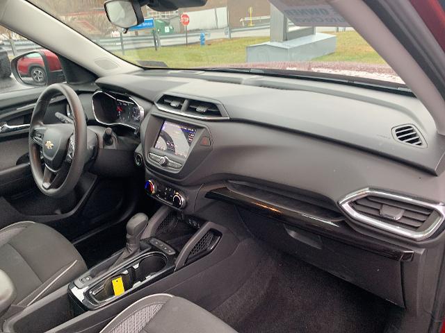 2022 Chevrolet Trailblazer Vehicle Photo in MOON TOWNSHIP, PA 15108-2571