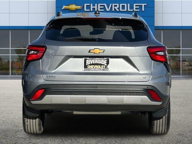 2025 Chevrolet Trax Vehicle Photo in RIVERSIDE, CA 92504-4106